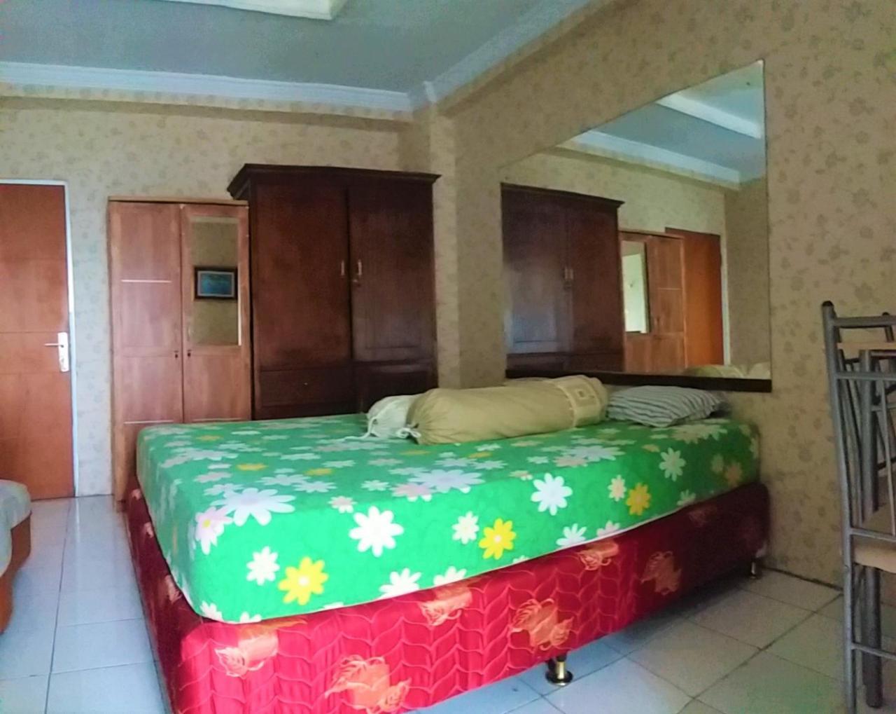 Raja Property Джакарта Номер фото
